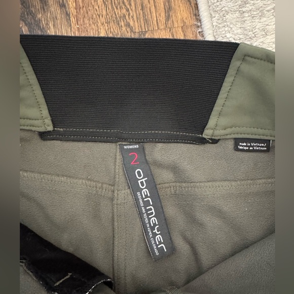 Obermeyer The Bond Softshell Ski Pant - Women’s size 2 - Picture 5 of 5